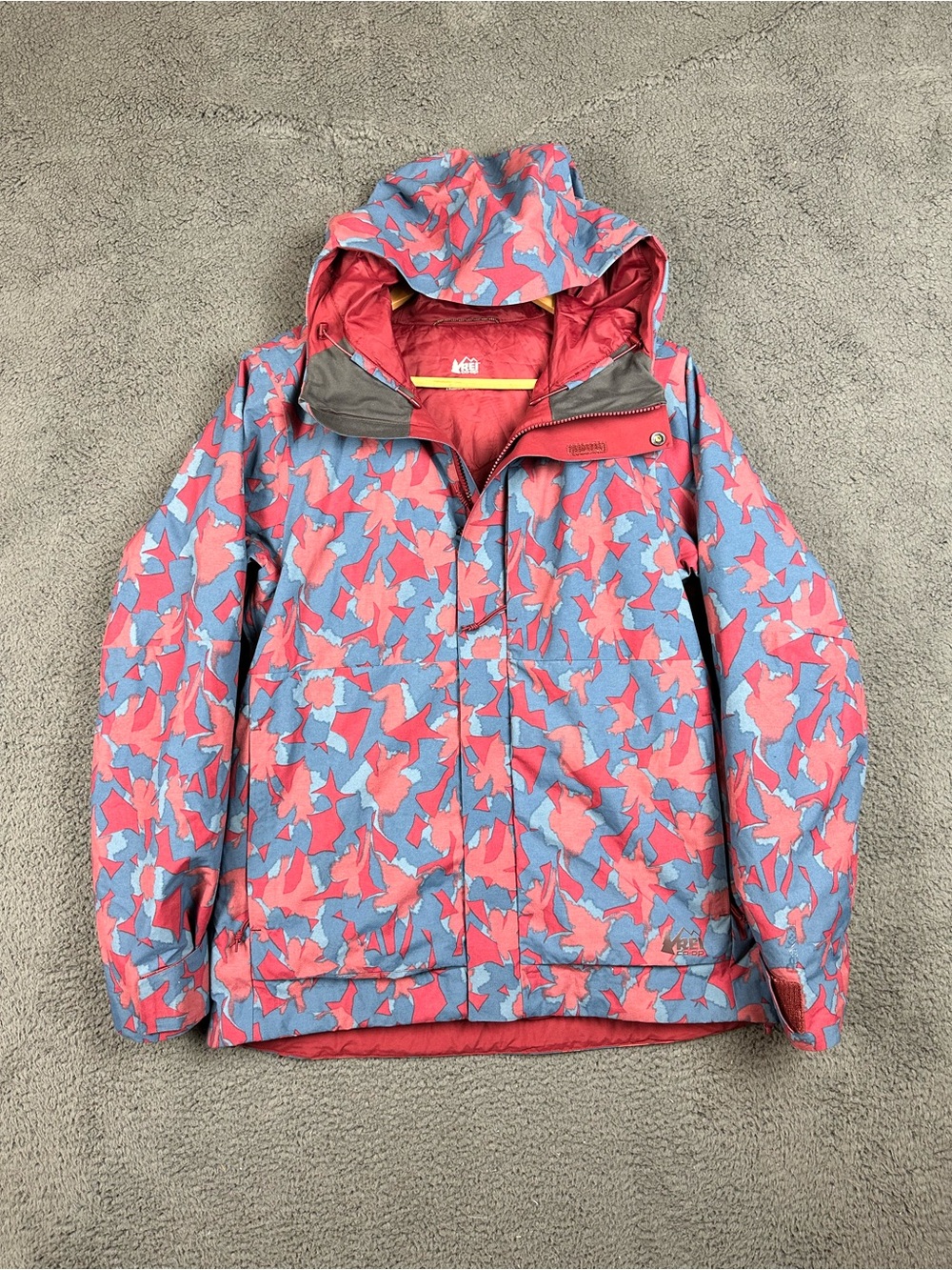 REI Co-op Peak 2L Insulated Jacket Womens Small Red Blue Abstract Print Hooded